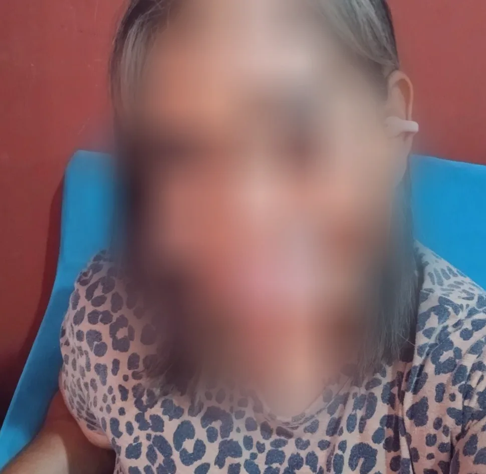 Sophie, 36